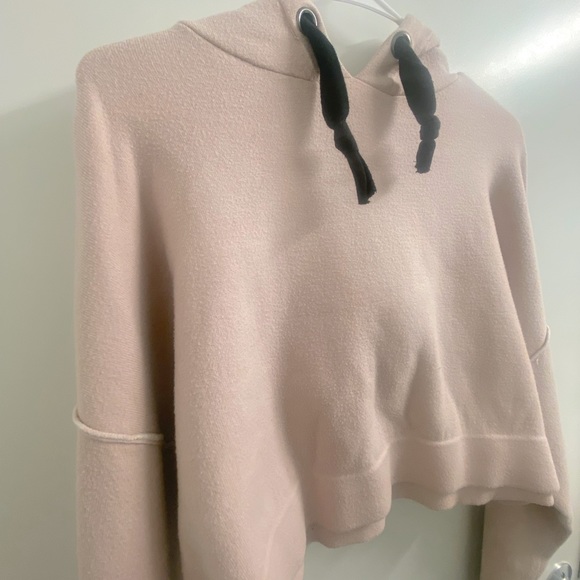 Zara Light Pink Slouchy Cozy Cropped Sweatshirt Athletic Wear Knitwear Sweater - Picture 3 of 3